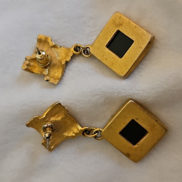 Vintage Matte Gold Etruscan Style Dangle Earrings - Picture 5 of 5